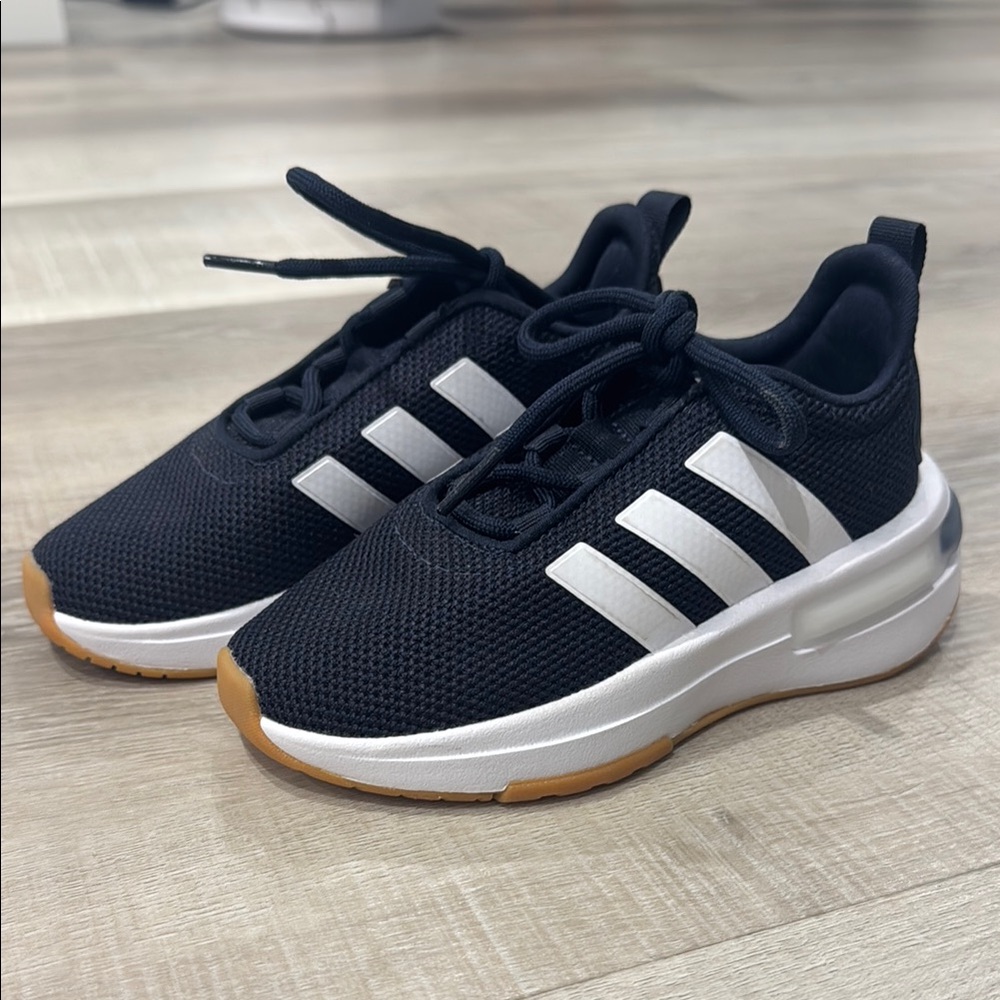 NWT Navy Blue Adidas Shoes. Kids size 11